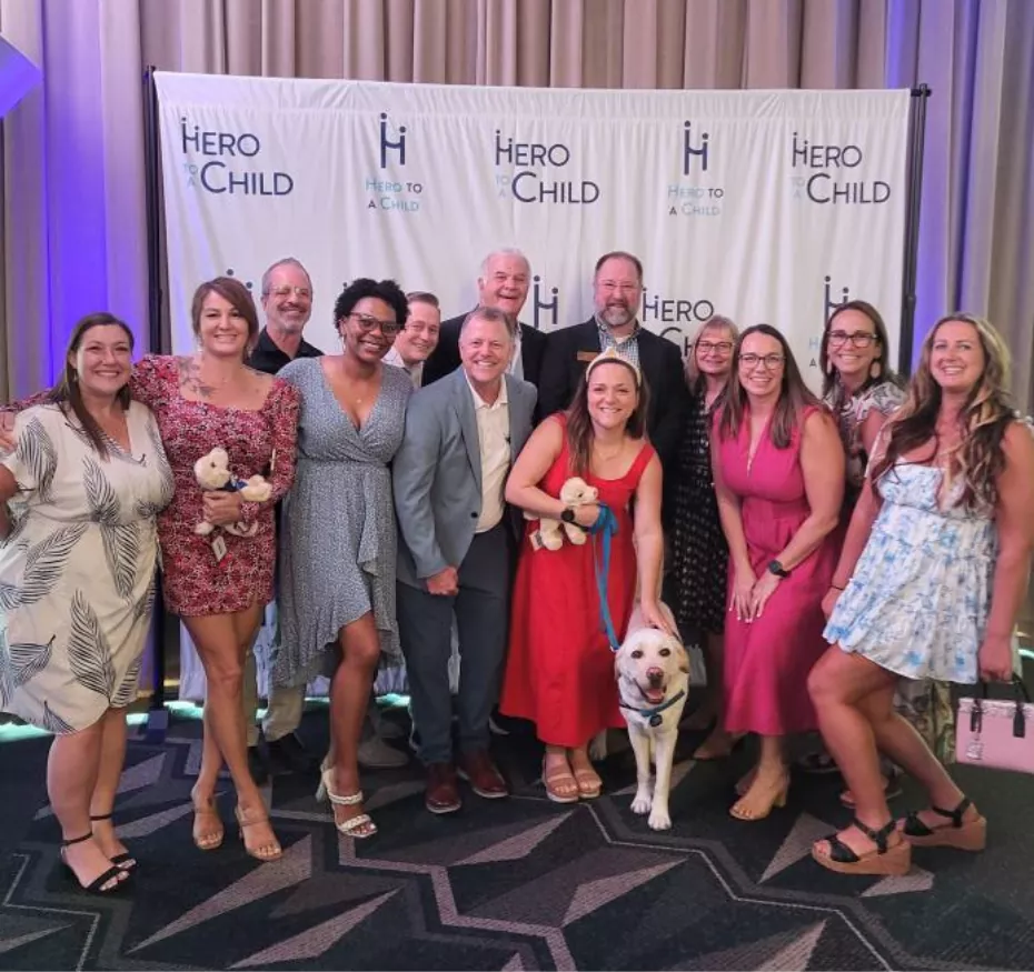 Suncoast NPI members supporting one of their local nonprofit organizations.